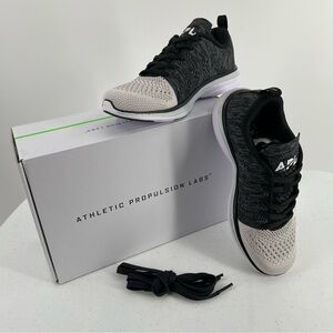 NIB APL Techloom Pro White Black Cosmic Grey Women’s Size 6 Sneakers Extra Laces